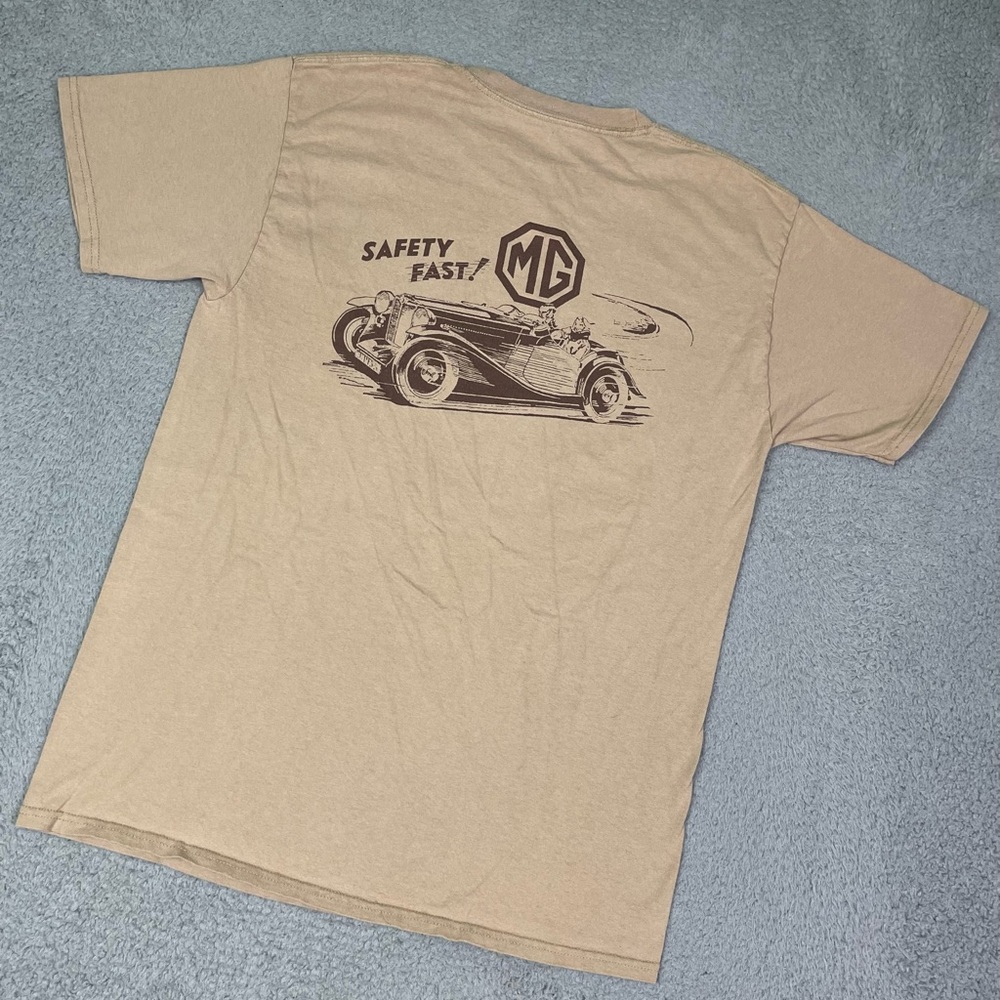 Graphic tee